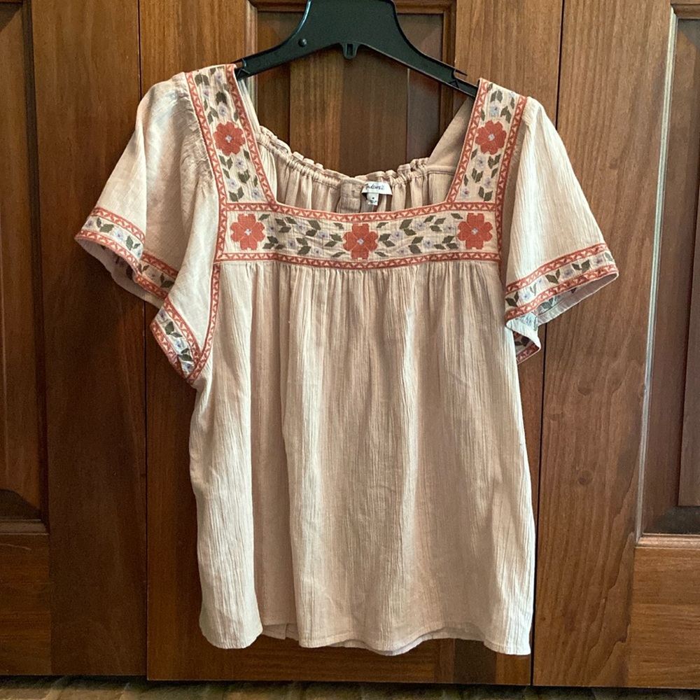 Beautiful NWT Madewell Embroidered Peasant blouse
